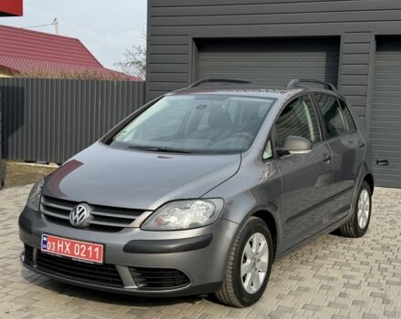 Серый Фольксваген Гольф Плюс, объемом двигателя 1.4 л и пробегом 209 тыс. км за 6500 $, фото 1 на Automoto.ua