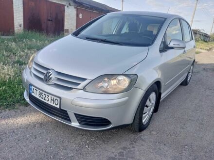 Фольксваген Гольф Плюс 2008 в Александрие на Automoto.ua Серый Фольксваген Гольф Плюс, объемом двигателя 1.4 л и пробегом 261 тыс. км за 5900 $, фото 1 на Automoto.ua