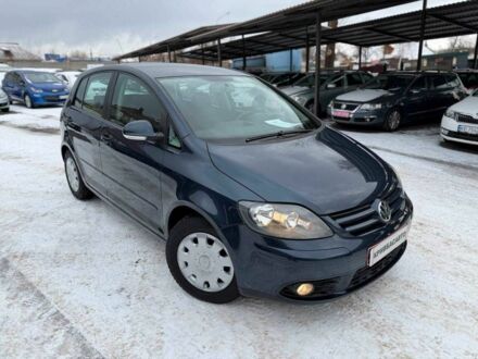 Серый Фольксваген Гольф Плюс, объемом двигателя 1.6 л и пробегом 248 тыс. км за 6900 $, фото 1 на Automoto.ua