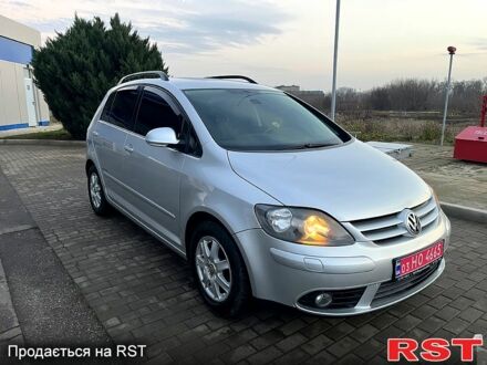 Серый Фольксваген Гольф Плюс, объемом двигателя 1.4 л и пробегом 244 тыс. км за 7350 $, фото 1 на Automoto.ua
