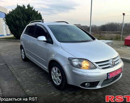 Серый Фольксваген Гольф Плюс, объемом двигателя 1.4 л и пробегом 244 тыс. км за 7350 $, фото 1 на Automoto.ua