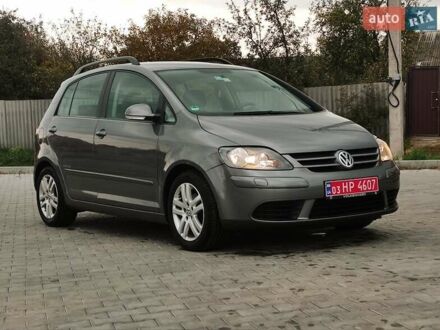 Фольксваген Гольф Плюс 2008 в Полтаве на Automoto.ua Серый Фольксваген Гольф Плюс, объемом двигателя 1.6 л и пробегом 218 тыс. км за 7300 $, фото 1 на Automoto.ua