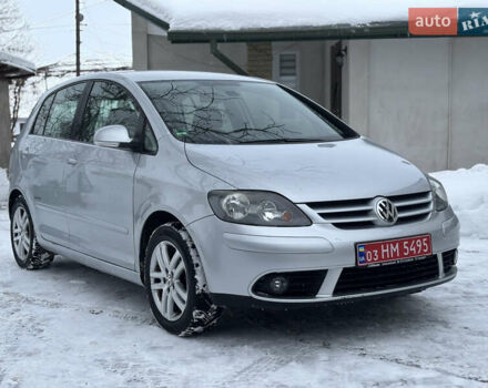 Серый Фольксваген Гольф Плюс, объемом двигателя 1.4 л и пробегом 196 тыс. км за 5399 $, фото 1 на Automoto.ua