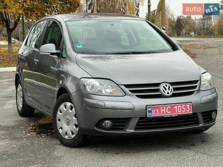 Фольксваген Гольф Плюс 2008 в Лубнах на Automoto.ua Серый Фольксваген Гольф Плюс, объемом двигателя 0 л и пробегом 187 тыс. км за 5999 $, фото 1 на Automoto.ua