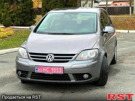Фольксваген Гольф Плюс 2008 в Лубнах на Automoto.ua Серый Фольксваген Гольф Плюс, объемом двигателя 1.6 л и пробегом 187 тыс. км за 5999 $, фото 1 на Automoto.ua