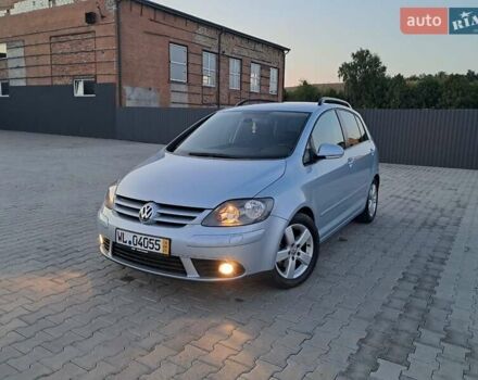 Сірий Фольксваген Golf Plus, об'ємом двигуна 1.4 л та пробігом 207 тис. км за 7200 $, фото 1 на Automoto.ua