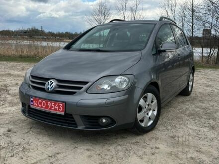Сірий Фольксваген Golf Plus, об'ємом двигуна 1.6 л та пробігом 237 тис. км за 6700 $, фото 1 на Automoto.ua