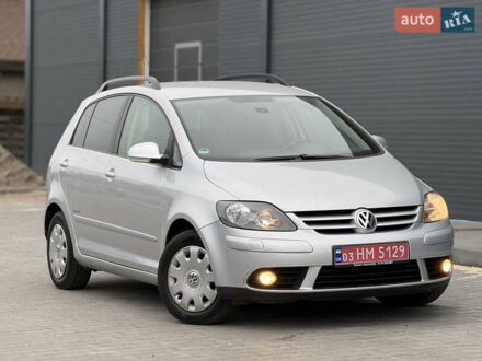 Серый Фольксваген Гольф Плюс, объемом двигателя 1.6 л и пробегом 206 тыс. км за 6200 $, фото 1 на Automoto.ua