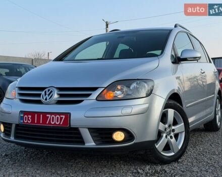 Серый Фольксваген Гольф Плюс, объемом двигателя 1.4 л и пробегом 226 тыс. км за 6350 $, фото 1 на Automoto.ua