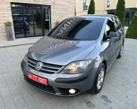 Сірий Фольксваген Golf Plus, об'ємом двигуна 1.6 л та пробігом 243 тис. км за 6400 $, фото 1 на Automoto.ua