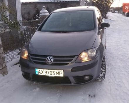 Серый Фольксваген Гольф Плюс, объемом двигателя 1.6 л и пробегом 276 тыс. км за 7200 $, фото 1 на Automoto.ua