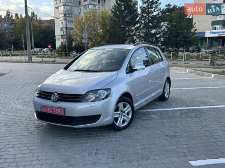 Серый Фольксваген Гольф Плюс, объемом двигателя 1.4 л и пробегом 190 тыс. км за 7550 $, фото 1 на Automoto.ua