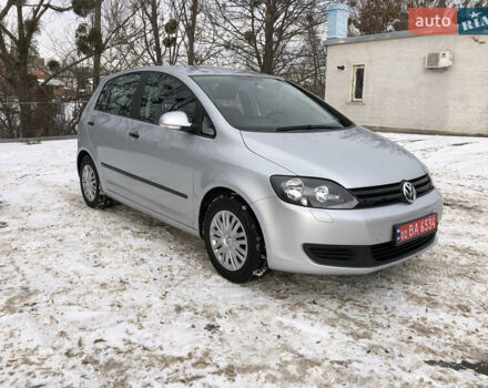 Серый Фольксваген Гольф Плюс, объемом двигателя 1.4 л и пробегом 148 тыс. км за 7999 $, фото 1 на Automoto.ua
