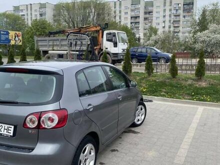 Фольксваген Гольф Плюс 2010 в Дрогобыче на Automoto.ua Серый Фольксваген Гольф Плюс, объемом двигателя 0 л и пробегом 226 тыс. км за 7900 $, фото 1 на Automoto.ua
