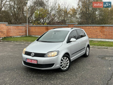 Фольксваген Гольф Плюс 2010 в Дрогобыче на Automoto.ua Серый Фольксваген Гольф Плюс, объемом двигателя 1.6 л и пробегом 269 тыс. км за 8599 $, фото 1 на Automoto.ua