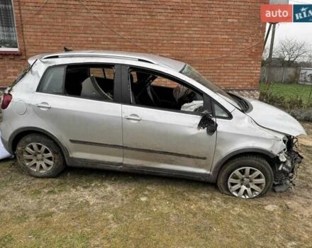 Сірий Фольксваген Golf Plus, об'ємом двигуна 1.6 л та пробігом 168 тис. км за 1900 $, фото 1 на Automoto.ua