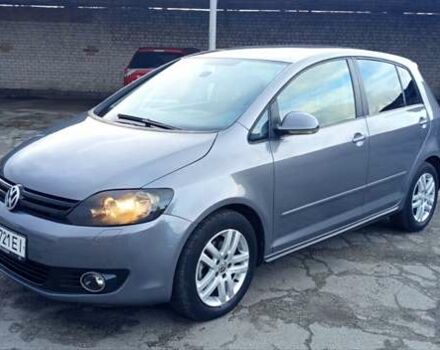 Серый Фольксваген Гольф Плюс, объемом двигателя 1.39 л и пробегом 179 тыс. км за 6700 $, фото 1 на Automoto.ua