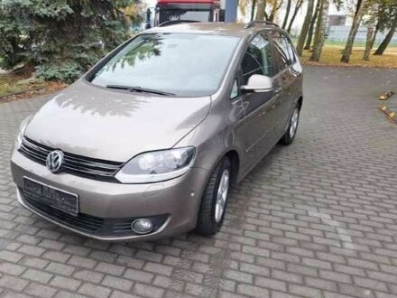 Серый Фольксваген Гольф Плюс, объемом двигателя 2 л и пробегом 280 тыс. км за 3600 $, фото 1 на Automoto.ua