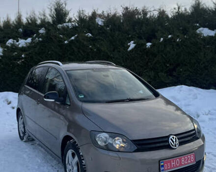 Серый Фольксваген Гольф Плюс, объемом двигателя 1.6 л и пробегом 148 тыс. км за 10900 $, фото 1 на Automoto.ua