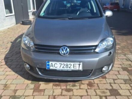 Серый Фольксваген Гольф Плюс, объемом двигателя 1.2 л и пробегом 114 тыс. км за 8500 $, фото 1 на Automoto.ua