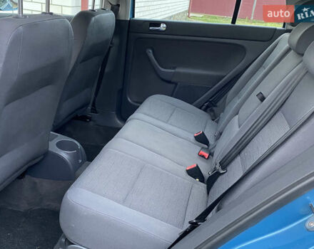 Синий Фольксваген Гольф Плюс, объемом двигателя 1.4 л и пробегом 132 тыс. км за 4700 $, фото 33 на Automoto.ua