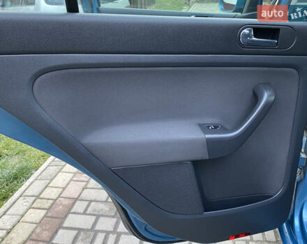 Синий Фольксваген Гольф Плюс, объемом двигателя 1.4 л и пробегом 132 тыс. км за 4700 $, фото 32 на Automoto.ua