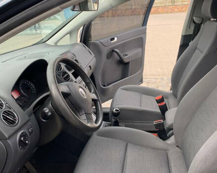 Синий Фольксваген Гольф Плюс, объемом двигателя 1.9 л и пробегом 250 тыс. км за 6000 $, фото 11 на Automoto.ua