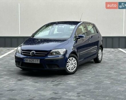 Синий Фольксваген Гольф Плюс, объемом двигателя 1.6 л и пробегом 237 тыс. км за 5850 $, фото 11 на Automoto.ua