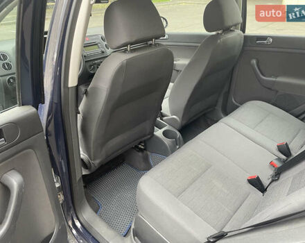 Синий Фольксваген Гольф Плюс, объемом двигателя 1.4 л и пробегом 122 тыс. км за 5200 $, фото 6 на Automoto.ua