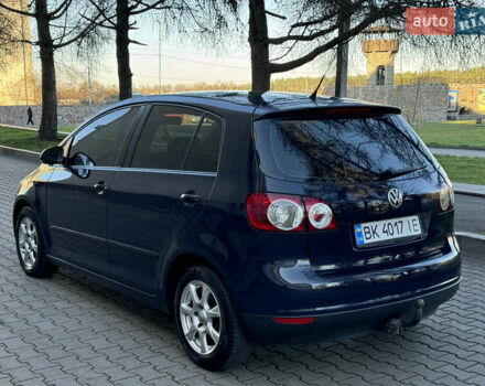 Синий Фольксваген Гольф Плюс, объемом двигателя 1.6 л и пробегом 281 тыс. км за 4800 $, фото 5 на Automoto.ua