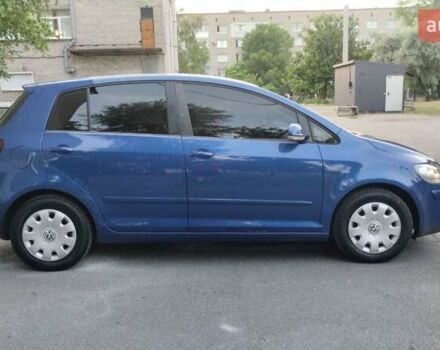 Синий Фольксваген Гольф Плюс, объемом двигателя 1.6 л и пробегом 205 тыс. км за 4600 $, фото 4 на Automoto.ua