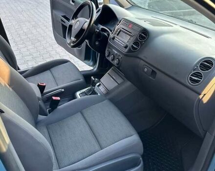 Синий Фольксваген Гольф Плюс, объемом двигателя 1.6 л и пробегом 262 тыс. км за 7499 $, фото 28 на Automoto.ua