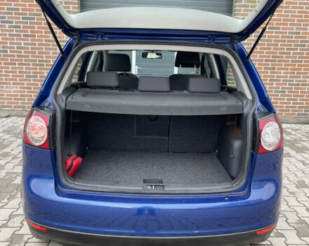 Синий Фольксваген Гольф Плюс, объемом двигателя 1.6 л и пробегом 230 тыс. км за 5200 $, фото 25 на Automoto.ua