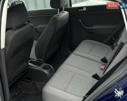 Синий Фольксваген Гольф Плюс, объемом двигателя 1.6 л и пробегом 237 тыс. км за 5850 $, фото 25 на Automoto.ua