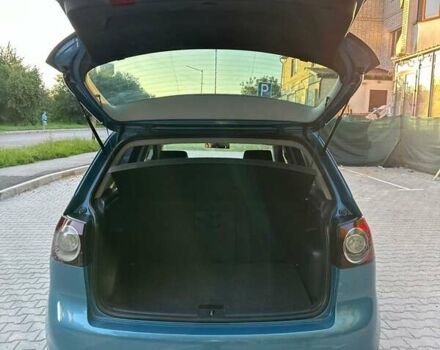 Синий Фольксваген Гольф Плюс, объемом двигателя 1.6 л и пробегом 262 тыс. км за 7499 $, фото 31 на Automoto.ua