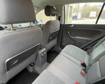 Синий Фольксваген Гольф Плюс, объемом двигателя 1.6 л и пробегом 230 тыс. км за 5200 $, фото 19 на Automoto.ua