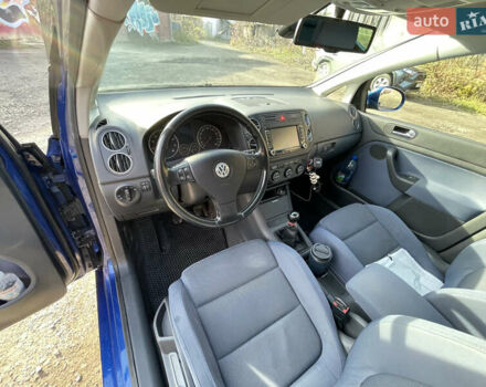 Синий Фольксваген Гольф Плюс, объемом двигателя 1.6 л и пробегом 214 тыс. км за 5700 $, фото 8 на Automoto.ua