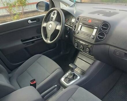 Синій Фольксваген Golf Plus, об'ємом двигуна 1.6 л та пробігом 286 тис. км за 5600 $, фото 31 на Automoto.ua