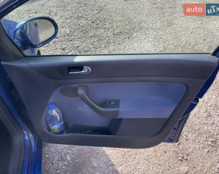 Синий Фольксваген Гольф Плюс, объемом двигателя 1.6 л и пробегом 214 тыс. км за 5700 $, фото 19 на Automoto.ua