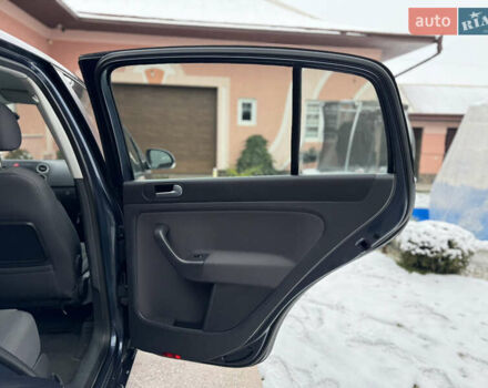 Синий Фольксваген Гольф Плюс, объемом двигателя 1.6 л и пробегом 281 тыс. км за 6450 $, фото 14 на Automoto.ua