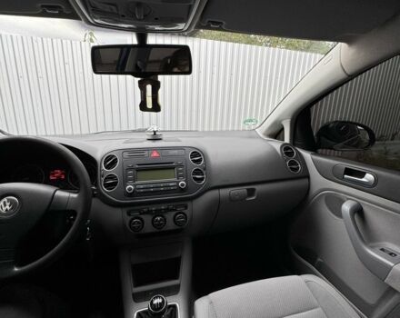 Синий Фольксваген Гольф Плюс, объемом двигателя 1.6 л и пробегом 180 тыс. км за 6299 $, фото 14 на Automoto.ua