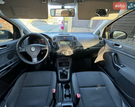 Синий Фольксваген Гольф Плюс, объемом двигателя 1.6 л и пробегом 281 тыс. км за 4800 $, фото 20 на Automoto.ua