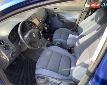 Синий Фольксваген Гольф Плюс, объемом двигателя 1.6 л и пробегом 214 тыс. км за 5700 $, фото 12 на Automoto.ua