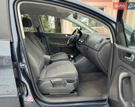 Синий Фольксваген Гольф Плюс, объемом двигателя 1.6 л и пробегом 281 тыс. км за 6450 $, фото 15 на Automoto.ua