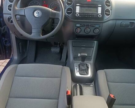 Синій Фольксваген Golf Plus, об'ємом двигуна 1.6 л та пробігом 286 тис. км за 5600 $, фото 20 на Automoto.ua