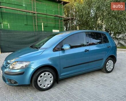 Синий Фольксваген Гольф Плюс, объемом двигателя 1.6 л и пробегом 262 тыс. км за 7499 $, фото 2 на Automoto.ua