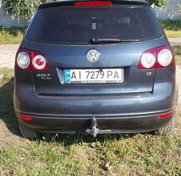 Синий Фольксваген Гольф Плюс, объемом двигателя 1.6 л и пробегом 281 тыс. км за 7200 $, фото 11 на Automoto.ua