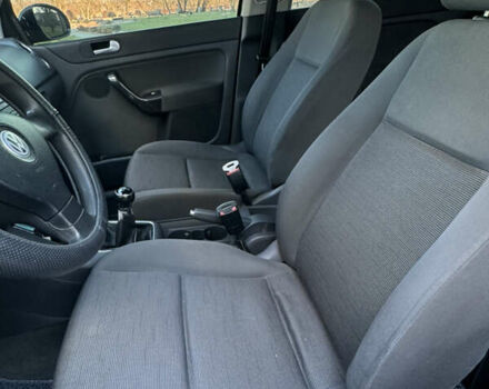 Синий Фольксваген Гольф Плюс, объемом двигателя 1.6 л и пробегом 281 тыс. км за 4800 $, фото 22 на Automoto.ua