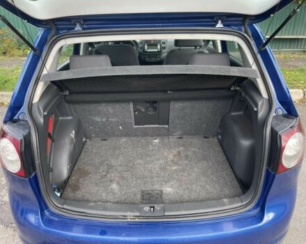 Синий Фольксваген Гольф Плюс, объемом двигателя 1 л и пробегом 224 тыс. км за 5200 $, фото 3 на Automoto.ua