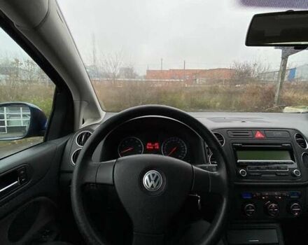 Синий Фольксваген Гольф Плюс, объемом двигателя 1.6 л и пробегом 220 тыс. км за 5900 $, фото 8 на Automoto.ua